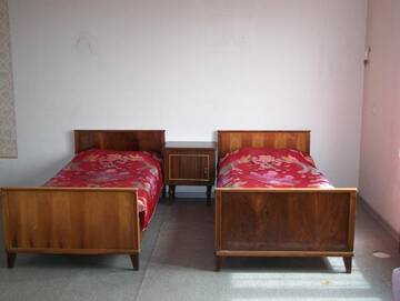 Фото номера Трехместный номер с балконом Отели типа «постель и завтрак» B&amp;B Sunrise House Aygavan г. Aygavan 14